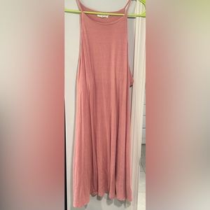 Socialite Women’s Pink Casual Dress w/ pockets, size Medium!